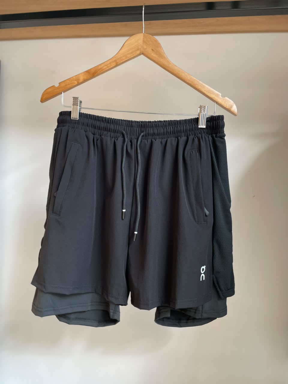 Shorts On Running Preto 2 em 1