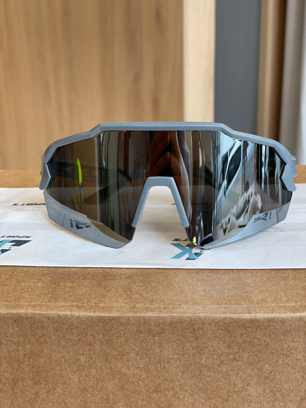 Óculos LK Sports Cinza Lente Fumê